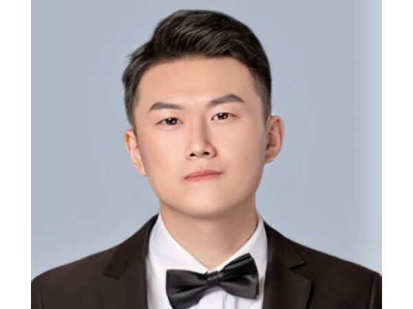 庞博航律师